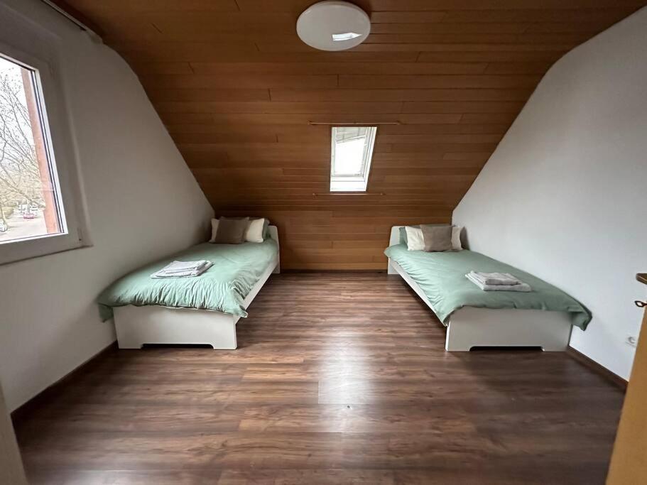Ferienwohnung Malin ลุดวิกส์ฮาเฟน อัม ไรน์ ภายนอก รูปภาพ